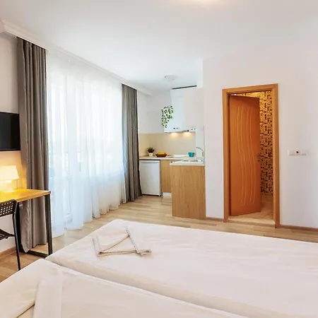 Flora Sarafovo Appartement *