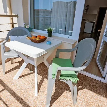 Apartamento Flora Sarafovo *