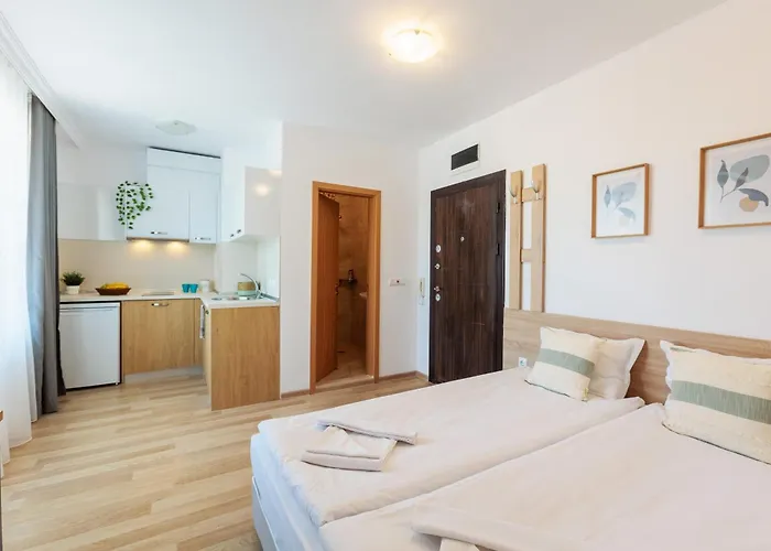 公寓 Flora Sarafovo