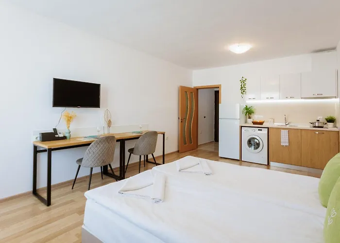 公寓 Flora Sarafovo 布尔加斯